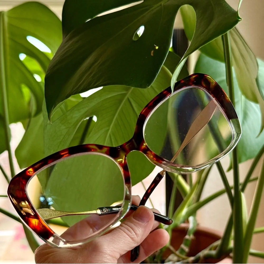 I-SEA CARING READING GLASSES (Anthropologie) Tortoiseshell Womens Glasses 2.5x